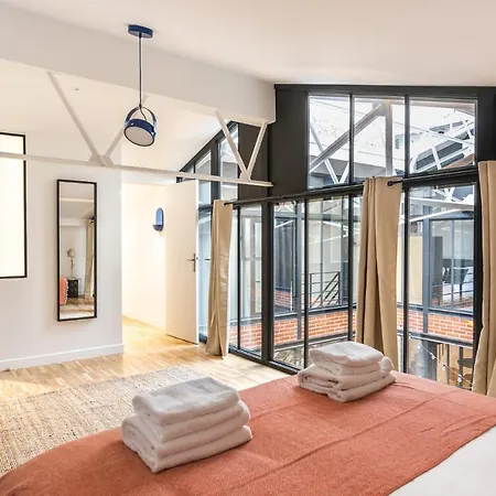 Fantastic Architect Loft For 10 Guests Near Metro *