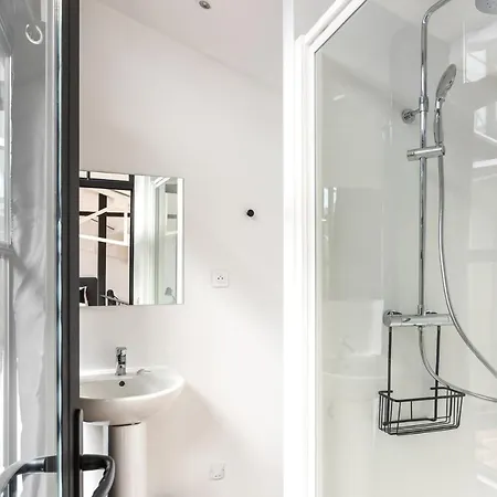 Fantastic Architect Loft For 10 Guests Near Metro