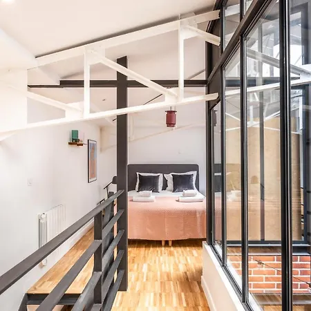 Fantastic Architect Loft For 10 Guests Near Metro 公寓