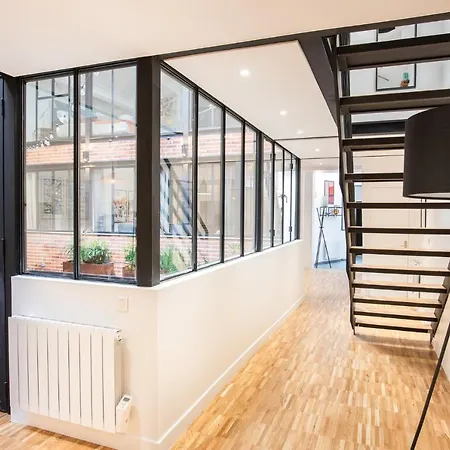 Fantastic Architect Loft For 10 Guests Near Metro 公寓