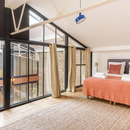 Fantastic Architect Loft For 10 Guests Near Metro