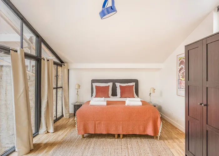 Fantastic Architect Loft - 10 Guests - Near Metro
