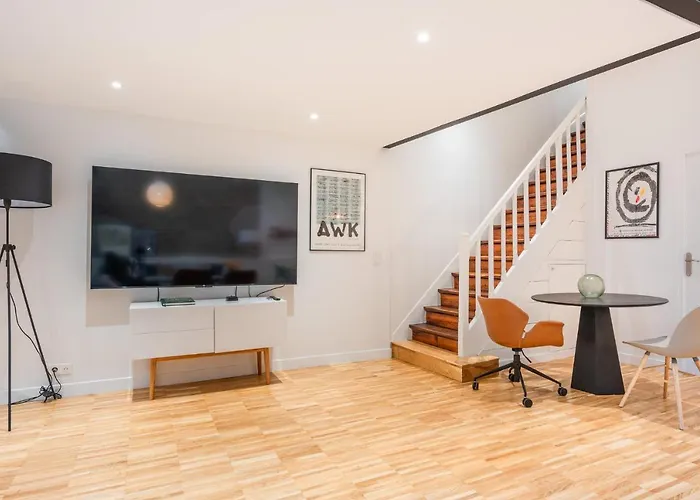Fantastic Architect Loft - 10 Guests - Near Metro *
